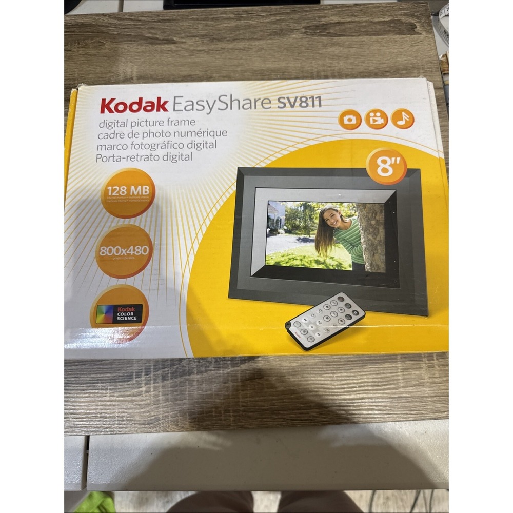 Kodak EasyShare 8" 128 MB Memory SV811 Digital Picture Frame Plug-N-Play NIB